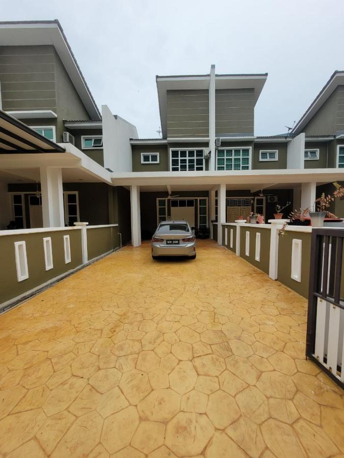 Teduhan Abqory Kuala Terengganu Luaran gambar